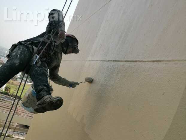 MANTENIMIENTO DE PINTURA EN ALTURA ZONA ACAPULCO.